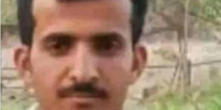 اخبار اليمن | مشرف حوثي يغدر برفاقه و يقتل ويصيب إثنين منهم في صعدة ويدعي أنهم قتلوا بجبهات القتال المتوقفة!