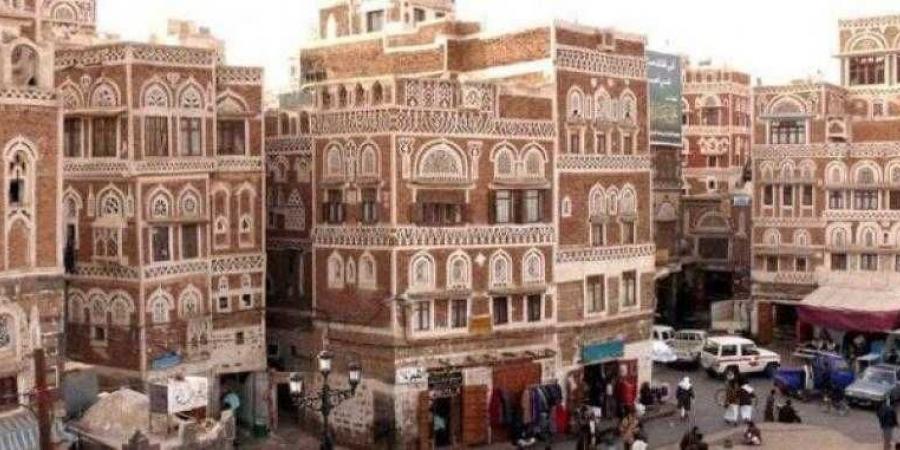 اخبار اليمن | الحوثيون يبدؤون باجبار اصحاب المحلات بصنعاء القديمة بقبول التعويضات تمهيدا لإقامة المزار الشيعي - تفاصيل