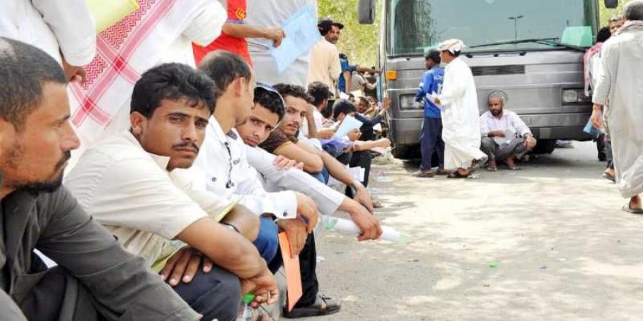 اخبار اليمن | السلطات السعودية ترحّل آلاف المخالفين نصفهم من الجنسية اليمنية