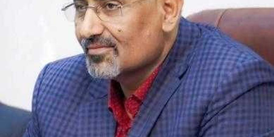 اخبار اليمن | الزبيدي ينفي أن الإنتقالي ”حزب سياسي” ويعلن إستيعاب مكونات جنوبية جديدة