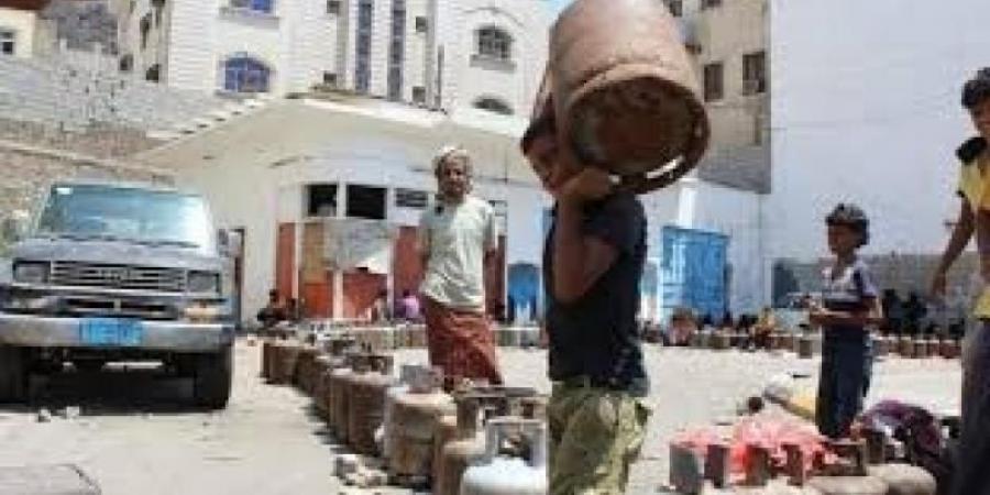اخبار اليمن | الحوثيون يفرضون جرعة جديدة وقاتلة على مادة الغاز المنزلي قبيل حلول شهر رمضان