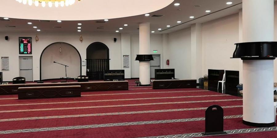 اخبار السعودية - تلاسن نساء أثناء صلاة التروايح داخل مسجد بمكة