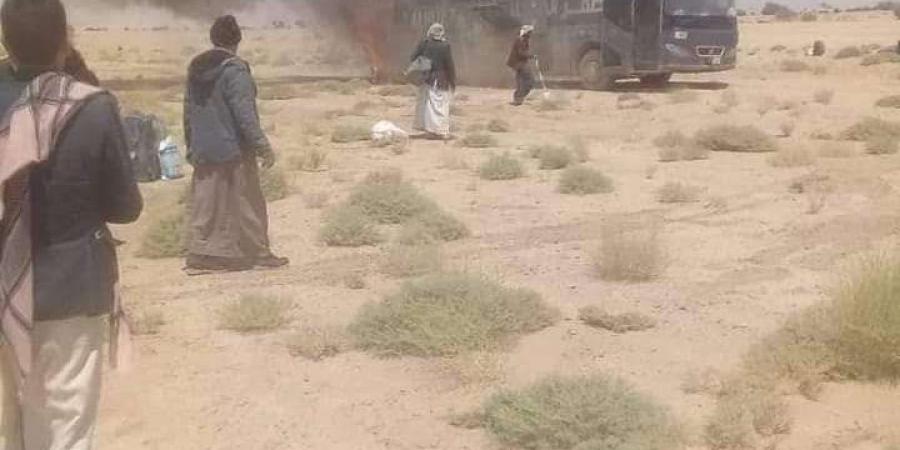اخبار اليمن الان | مصدر يكشف عن سبب احتراق باص نقل جماعي شمال مأرب