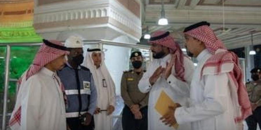 بلغات عدة.. أكثر من 500 فرد يخدمون قاصدي المسجد الحرام  السعودية