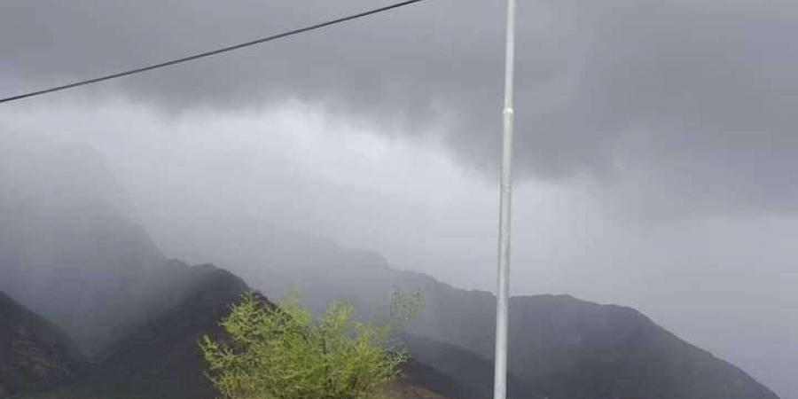 اخبار اليمن الان | منذ اكثر من ساعتين .. هطول أمطار غزيرة على أبين