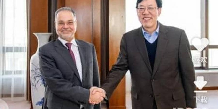 اخبار اليمن | عبدالملك المخلافي يلتقي القائم بالأعمال للسفارة الصينية في اليمن