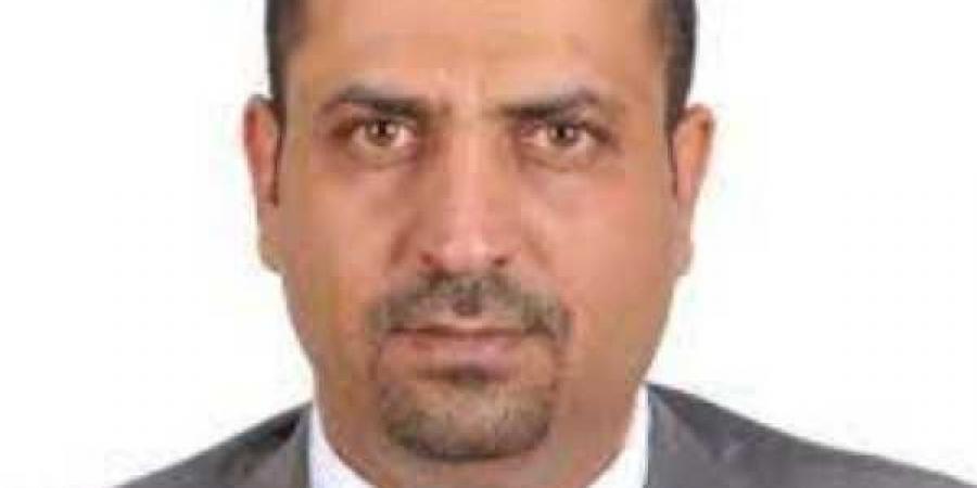 اخبار اليمن | قيادي حوثي ”سلالي” يفصل 1250 موظف يمني في مؤسسة حكومية بصنعاء ”وثيقة”