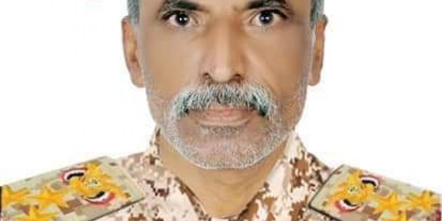 اخبار اليمن الان | مدير امن يختطف قائد نقطة بعدن بسبب المطالبة بهذه الشحنة(صدمة)