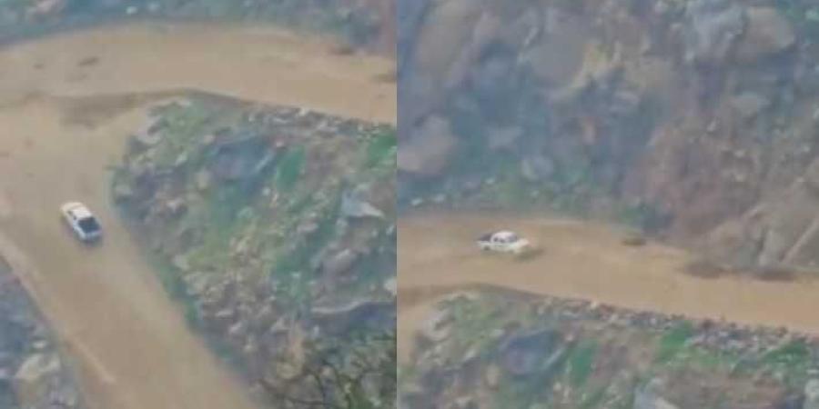 اخبار اليمن | شاهد كيف غامر هذا السائق اليمني وعبر بسيارته وسط السيول الجارفة في نقيل خطير ”فيديو”