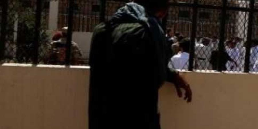 اخبار اليمن | الكشف عن أماكن 5 سجون سرية يديرها قيادي حوثي بصنعاء