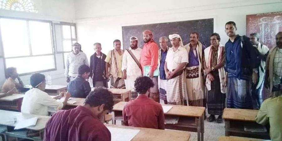 اخبار اليمن الان | الانتقالي يدشن امتحانات الثانوية في المحفد وسط حالات غش في القاعة