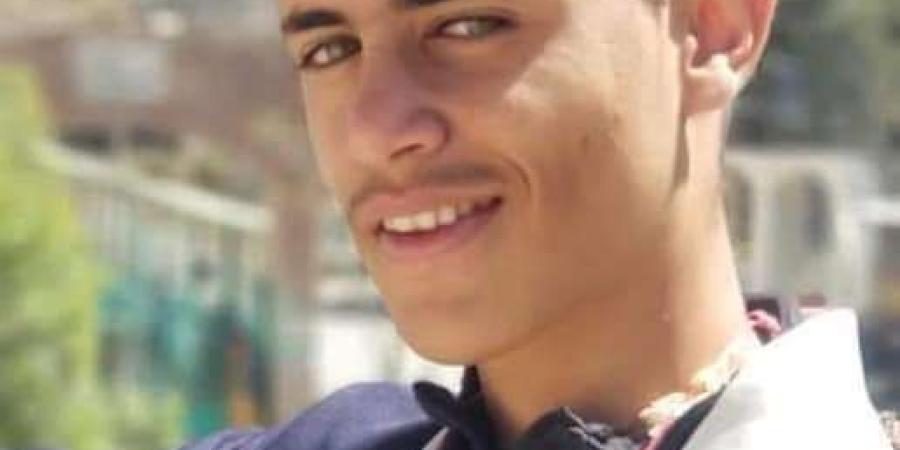 اخبار اليمن الان | مقتل طالب برصاص مسلح اثناء خروجه من قاعة للامتحانات