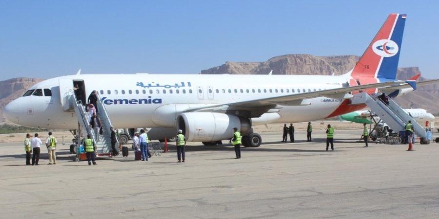 اخبار اليمن | خلال يوم واحد.. دخول أكثر من 4500 مواطن وزائر أجنبي إلى اليمن