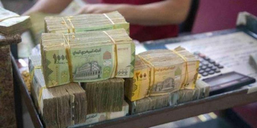 اخبار اليمن | الكريمي يعلن عن تغير صادم وغير متوقع لأسعار الصرف اليمني مقابل العملات الأجنبية في هذة الاثناء