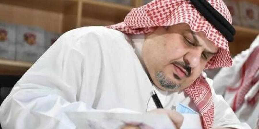 أمير سعودي: نجوم الكرة جاؤوا إلى السعودية من أجل المال