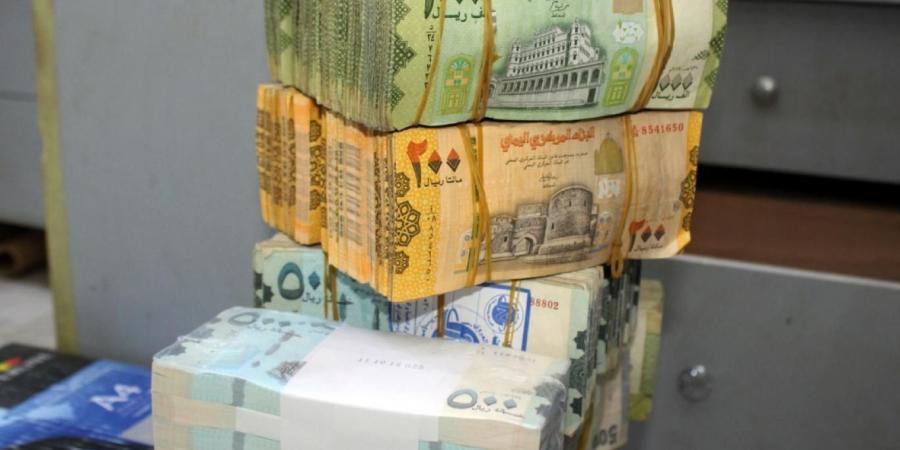 اخبار اليمن | تغير جذري وصادم لأسعار الصرف اليمني مقابل العملات الاجنبية صباح اليوم