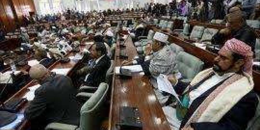 اخبار اليمن | برلماني في مناطق الحوثي يبلغ العالم : "تلفوني ليس لي وحدي"