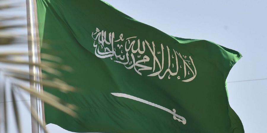 اخبار اليمن | بشرى سارة لجميع الوافدين.. قرار ملكي يلغي سعودة 12 مهنة في المملكة!