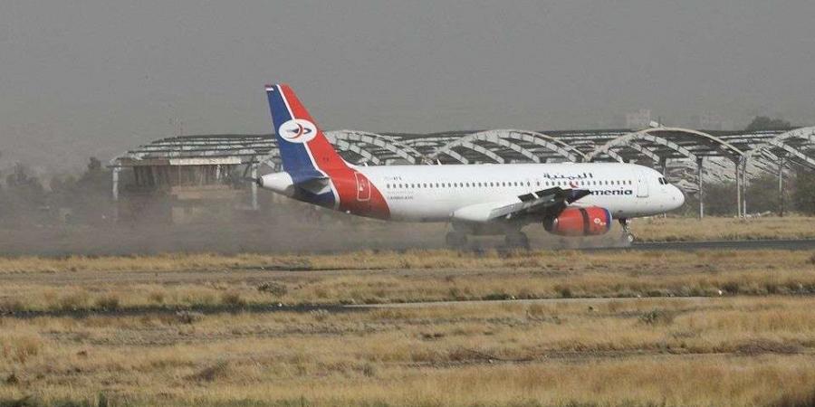 اخبار اليمن | صحيفة تكشف عن مؤامرة تُحاك لتحويل رحلات مطار عدن إلى مطار صنعاء