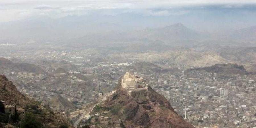 اخبار اليمن | ”انفجار عنيف يهز تعز: من المُستفيد من إغراق المدينة في الظلام؟”