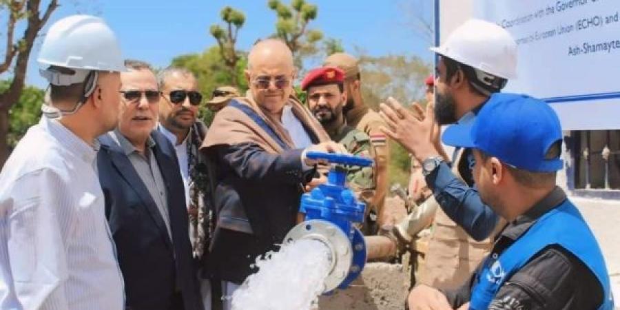 اخبار اليمن | اليمن: "الهجرة الدولية" تدشن مشروعاً لتوفير المياه لأكثر من 6 آلاف نازح في تعز بتمويل أوروبي