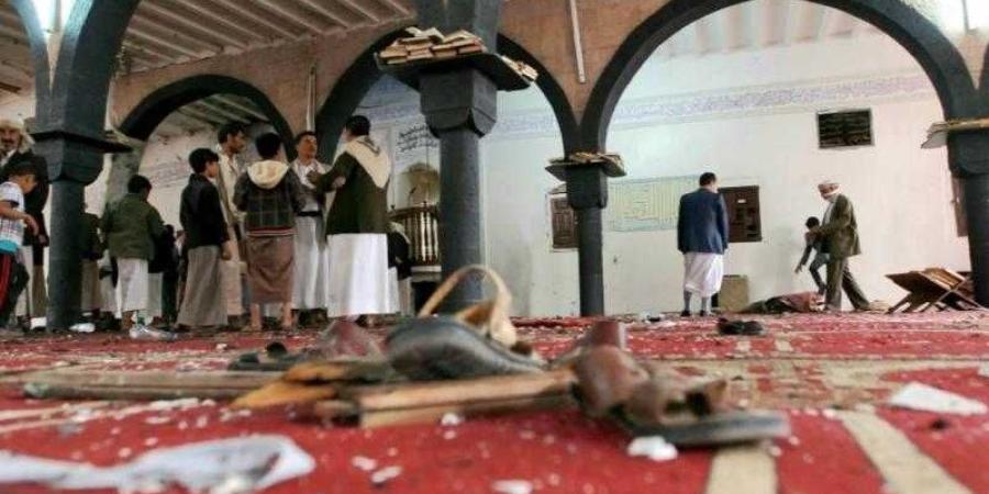 اخبار اليمن | ”صنعاء: صلاة التراويح تحت تهديد الحوثيين! هل تُقمع الشعائر الدينية في اليمن؟”