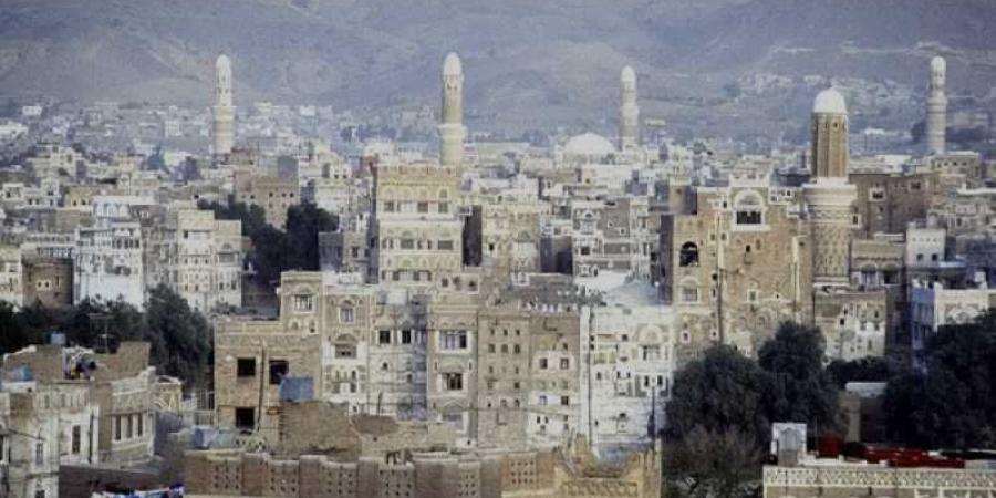 اخبار اليمن | الحوثيون يمنعون صلاة التراويح في محافظتي ذمار وصعدة ويسمحون بها في صنعاء ومناطق أخرى