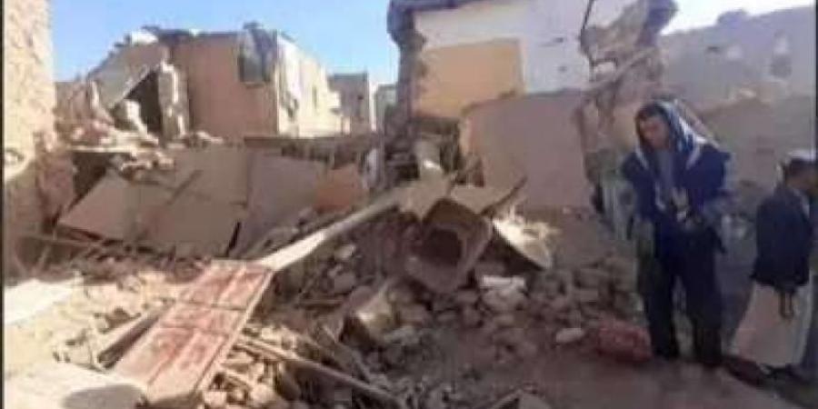 اخبار اليمن | بعد دفن الضحايا..تحركات خطيرة لمليشيات الحوثي في حارة الحفرة بمدينة رداع،