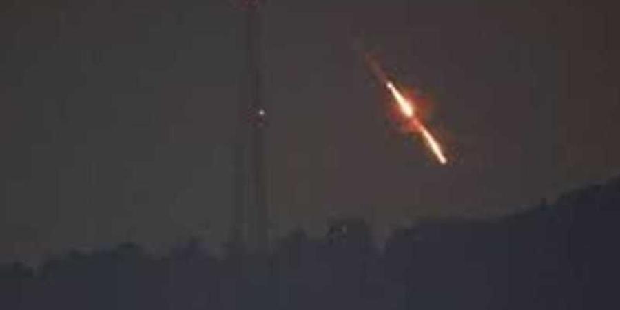 اخبار اليمن | خبير عسكري: الرد الإيراني على اسرائيل تم بطائرات مسيرة بدائية وصواريخ بدون حشوات متفجرة