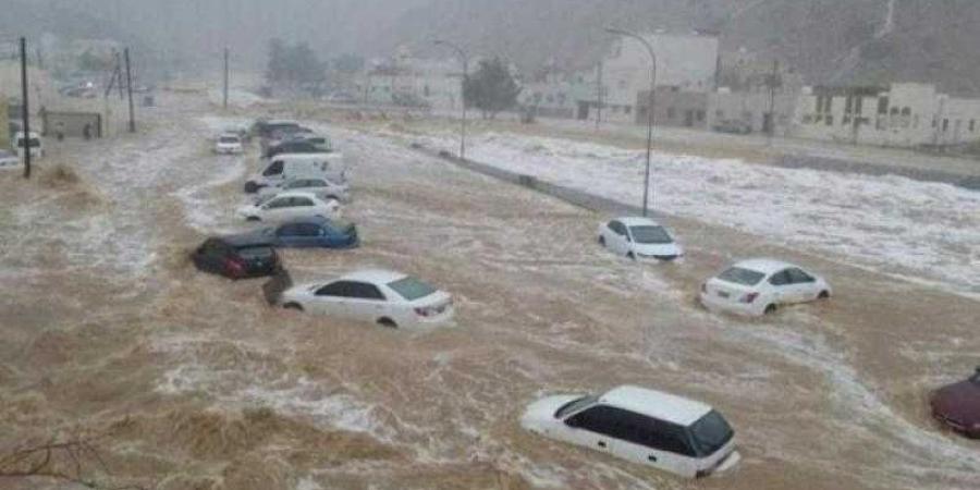 اخبار اليمن | أمطار وسيول تغمر عددًا من المحافظات خلال الساعات القادمة.. وصدور تحذيرات مهمة للسكان